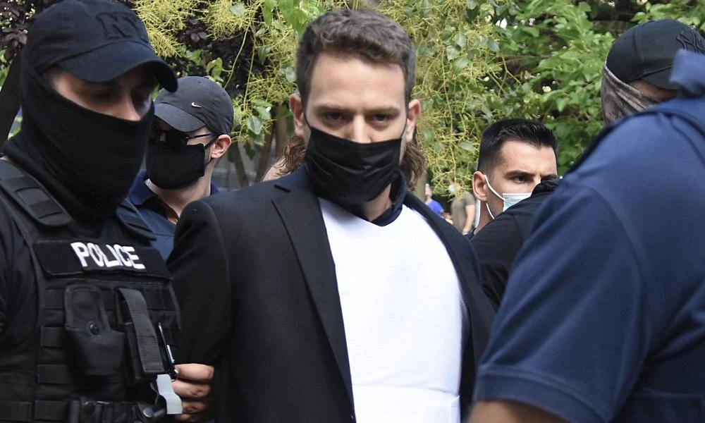 Πώς αντέδρασε ο Μπάμπης Αναγνωστόπουλος όταν έμαθε ότι η Λυδία πήρε το επίθετο της Καρολάιν
